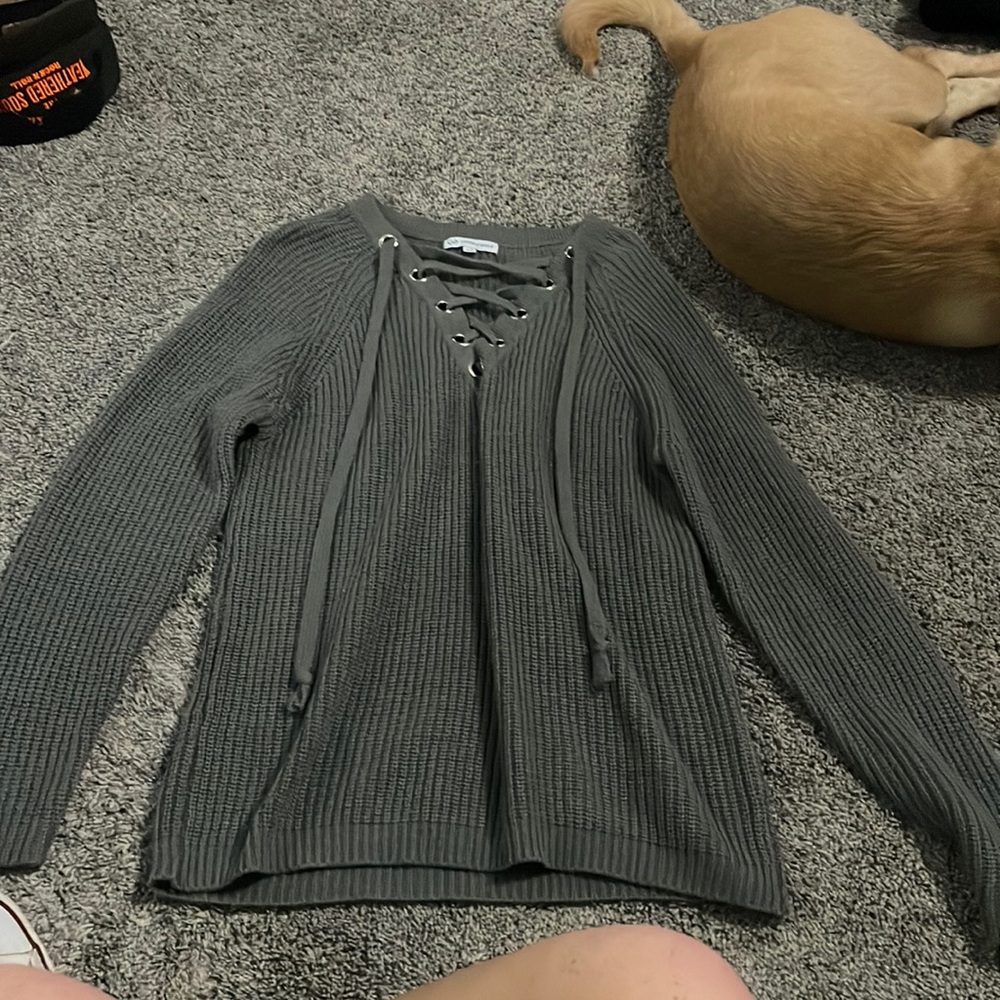 brand: Cents of Style. size is s/m. color is grey